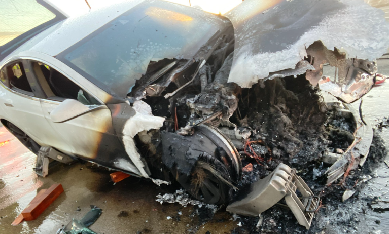 WATCH: Tesla ‘spontaneously’ combusts, needs 6K gallons of water to extinguish fire