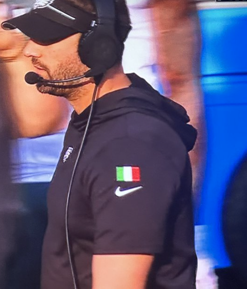 Philadelphia Eagles coach wears Italian flag on shirt and visor to honor Italian Americans