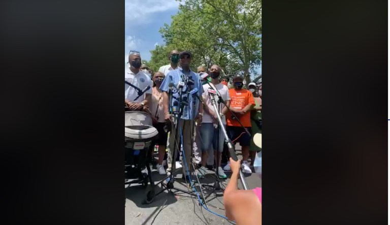 New York City activists and leaders call on Mayor Bill de Blasio and the city council to take action against gun violence.