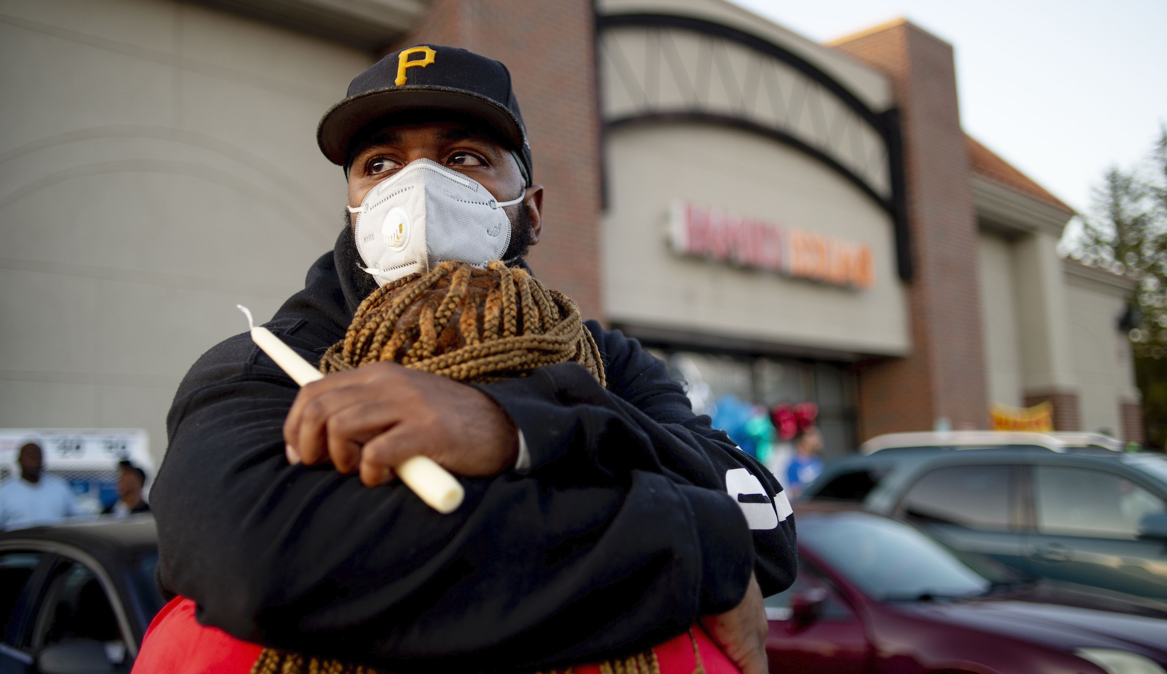 Police investigating whether Michigan security guard killed over mask dispute