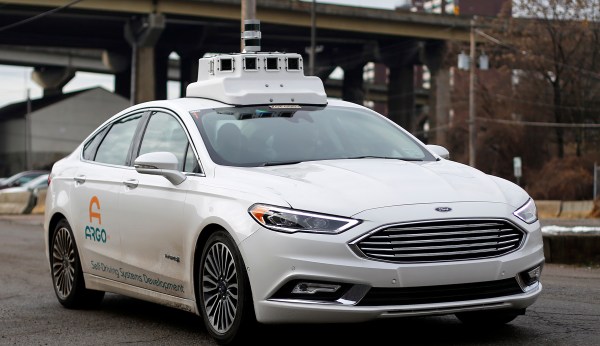 ‘Ain’t nobody in it’: San Francisco police pull over driverless car