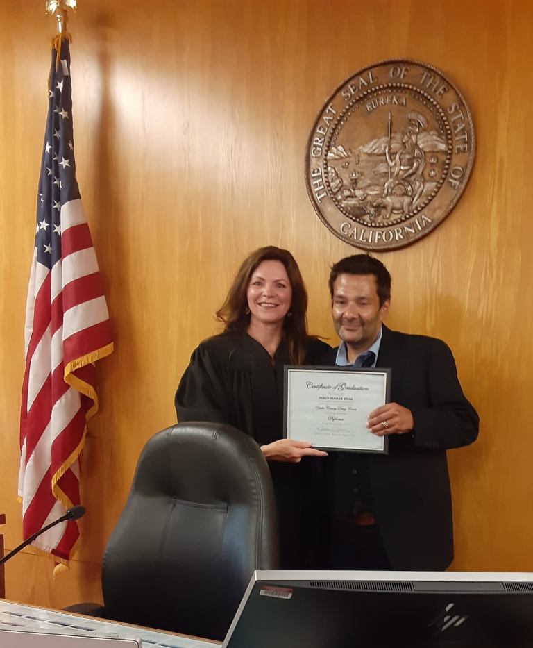 Mighty Ducks star graduates from drug rehab program