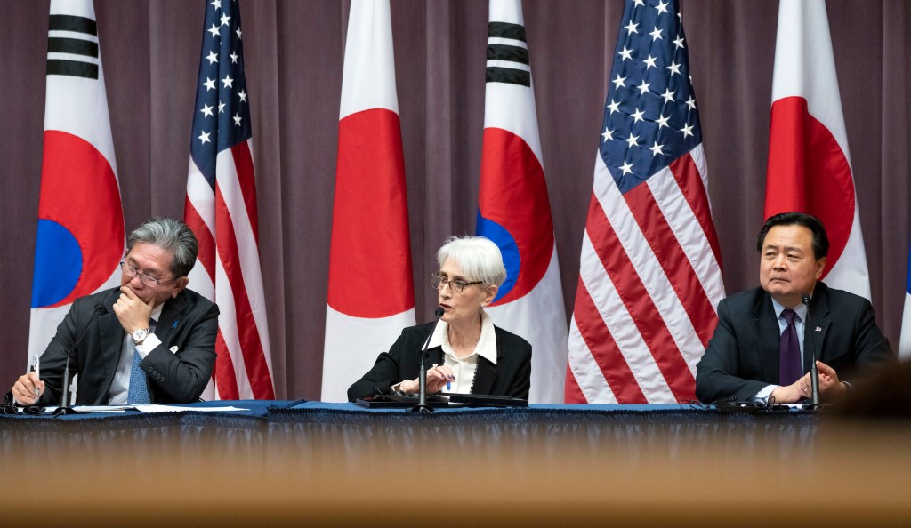 Japan mulls policy to shoot down China’s spy balloons
