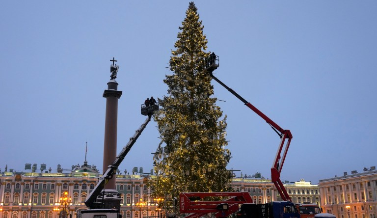 Christmas is canceled: Russian mayors scrap holiday parties to buy war equipment