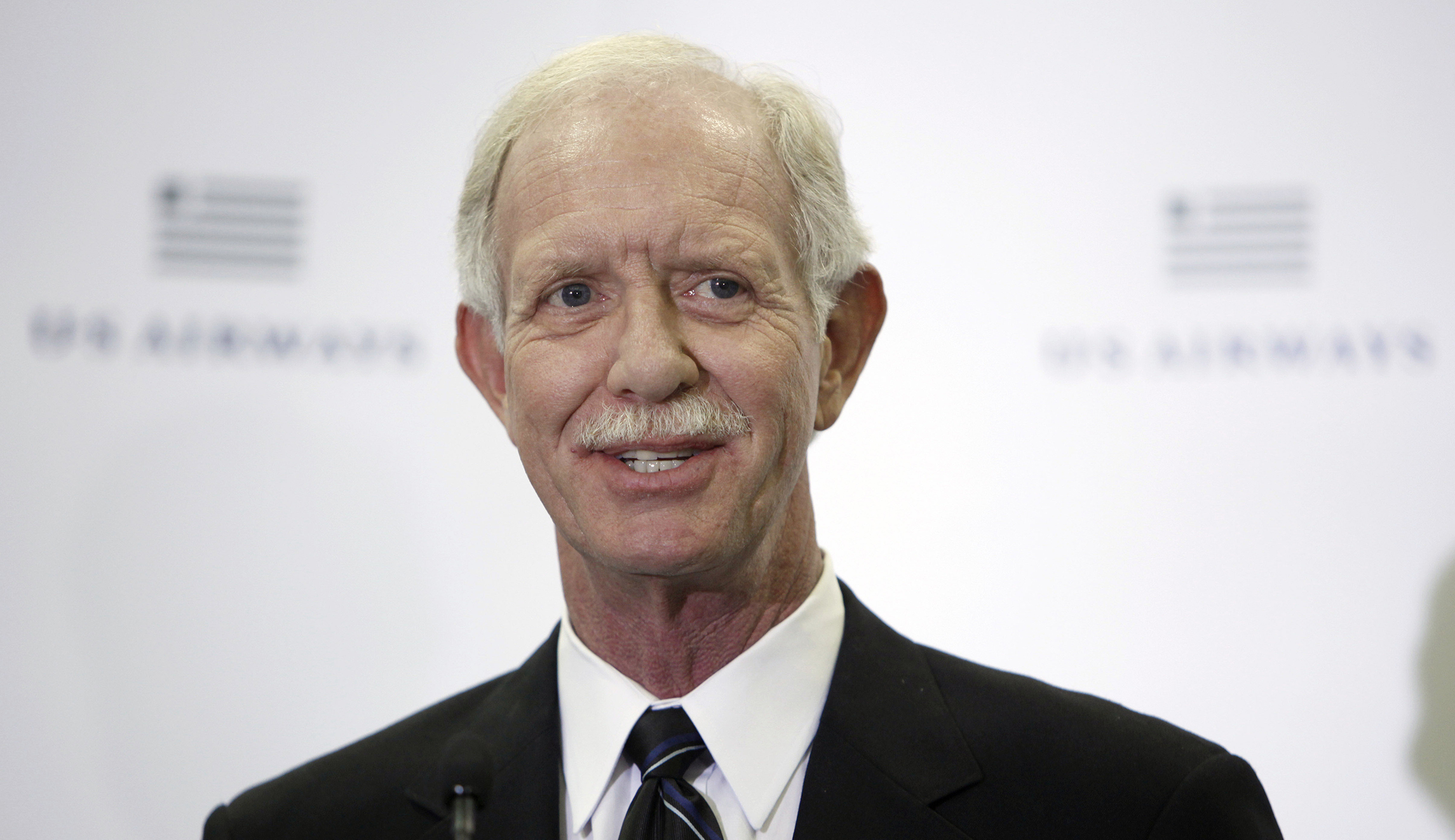 Capt. Sullenberger: 737 MAX crashes reveal ‘cozy’ relationship between Boeing, FAA