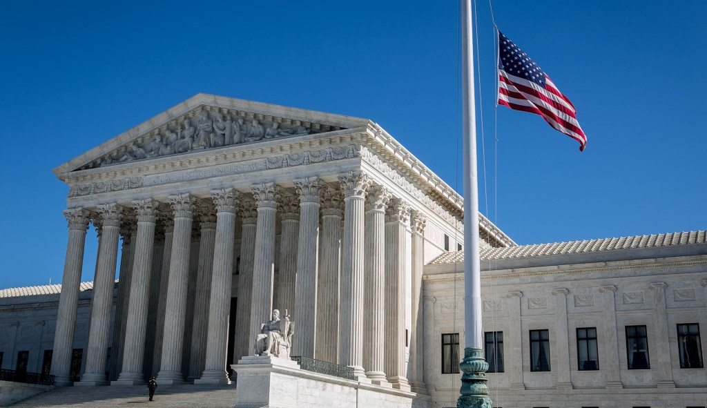 Debate moderators ignore Supreme Court gerrymandering, census decisions