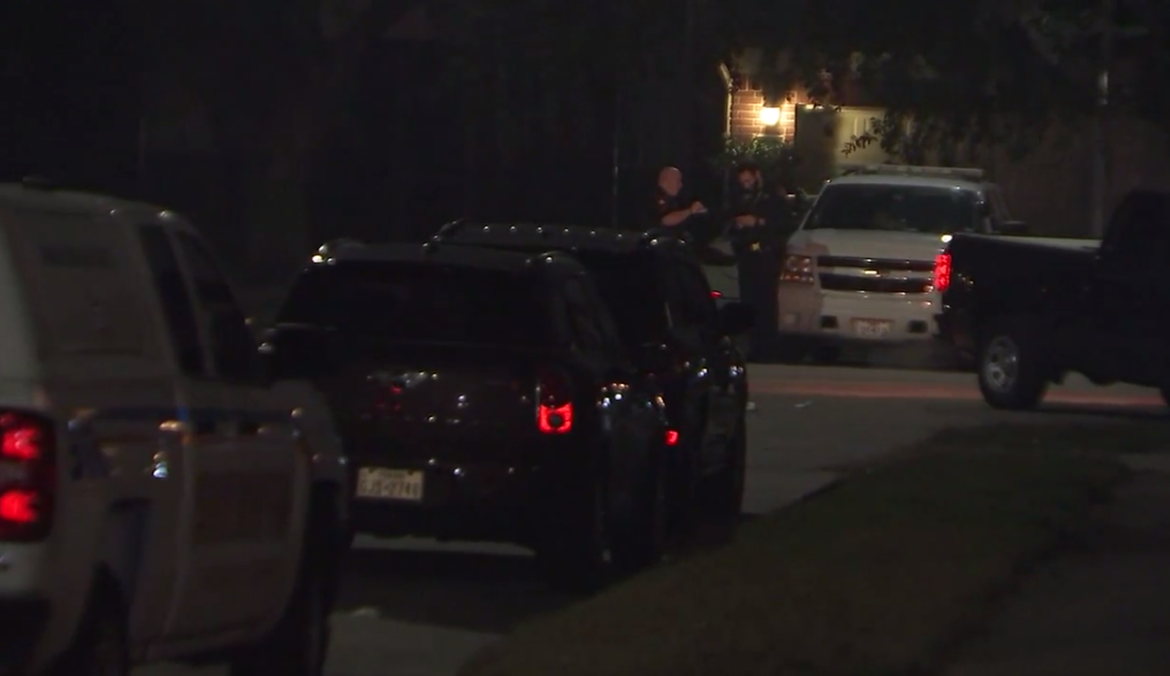 Texas nurse killed by celebratory gunfire during New Year’s fireworks(00)