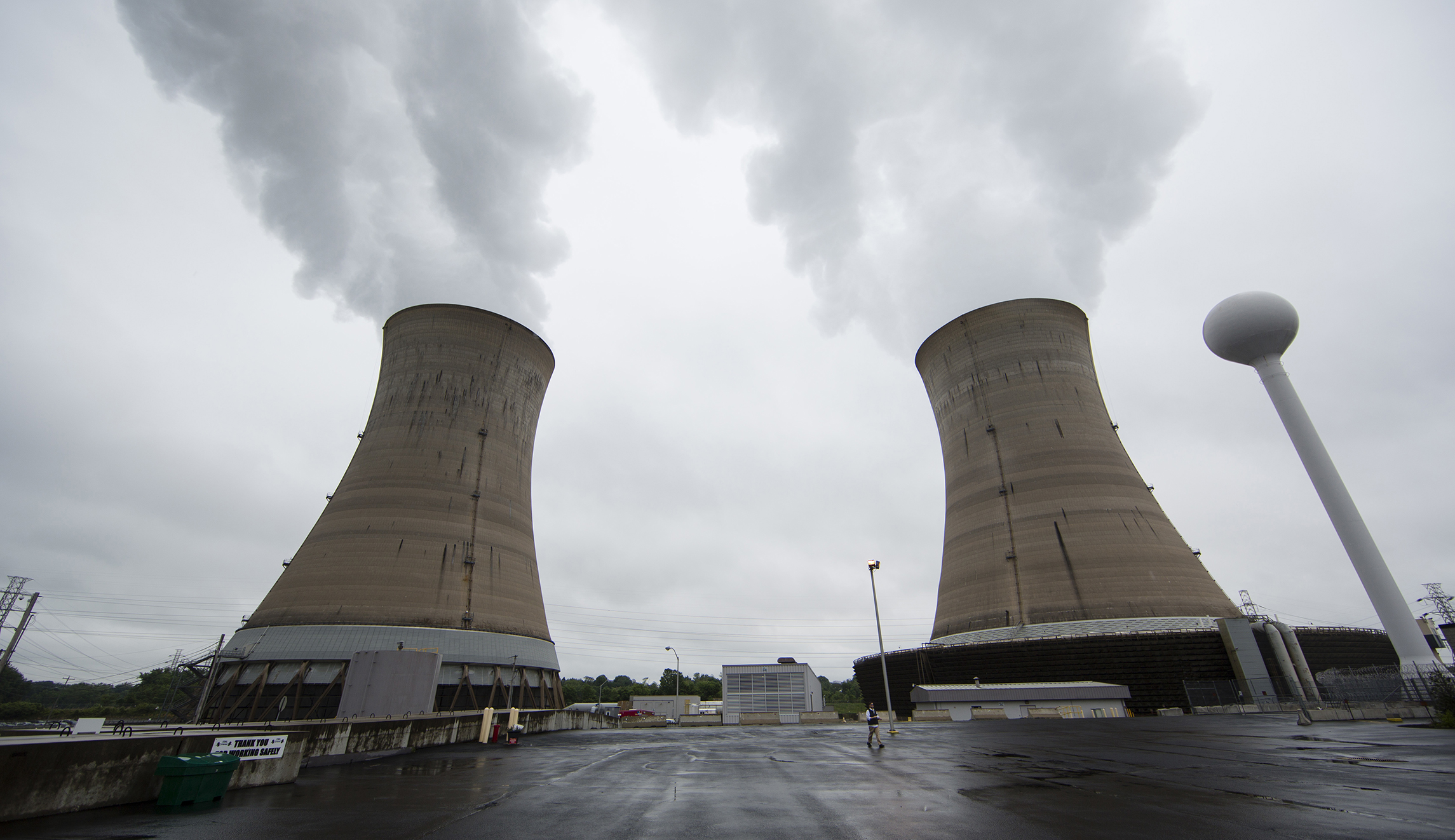 Trump’s power plant bailout distracts from real national security threats