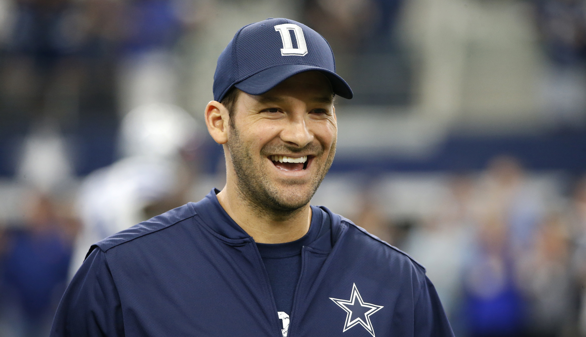 Touchdown: Tony Romo agrees to largest sports analyst contract in history