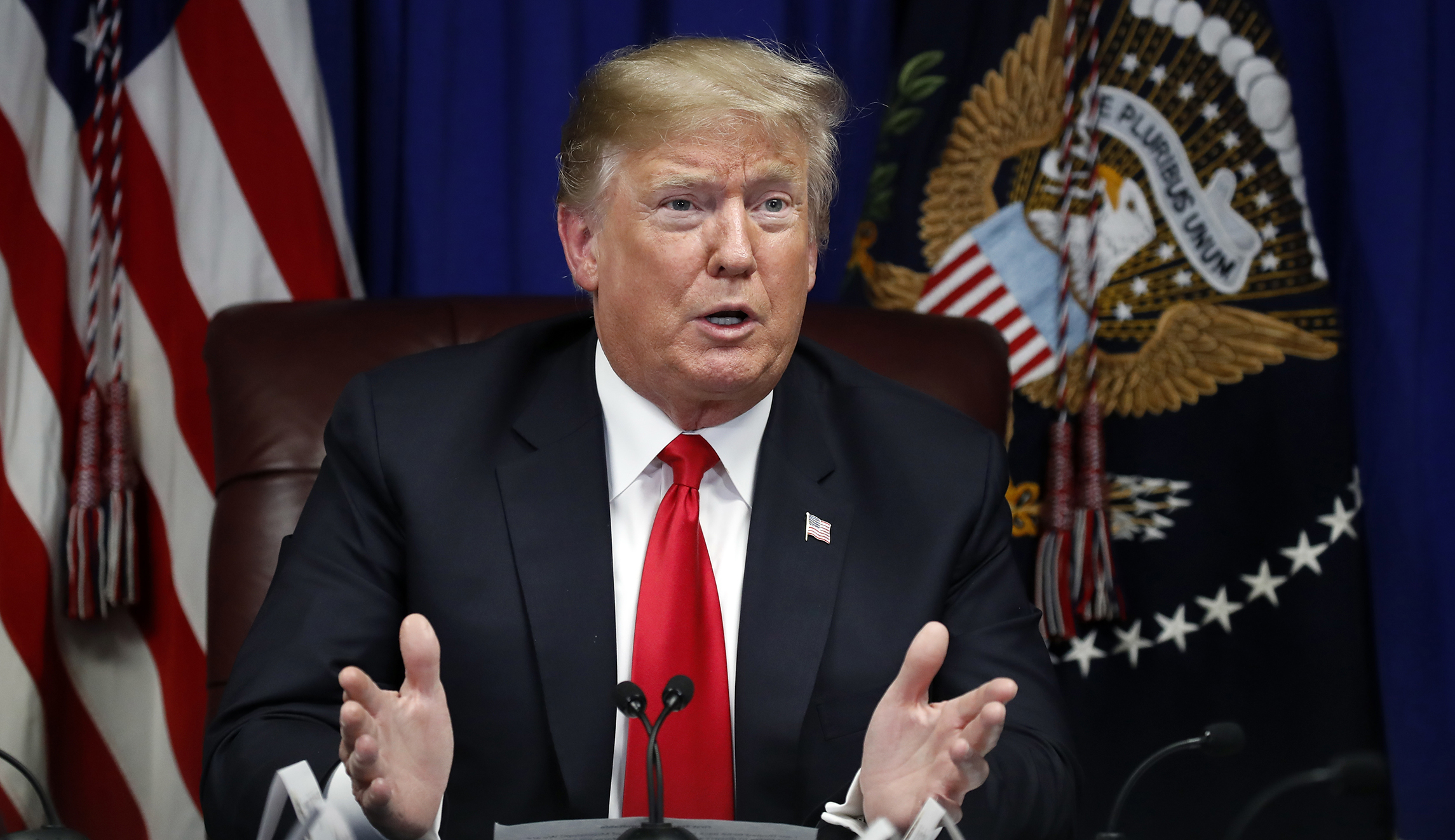 Trump gets some of his spine back, calls his border wall ‘a total winner’
