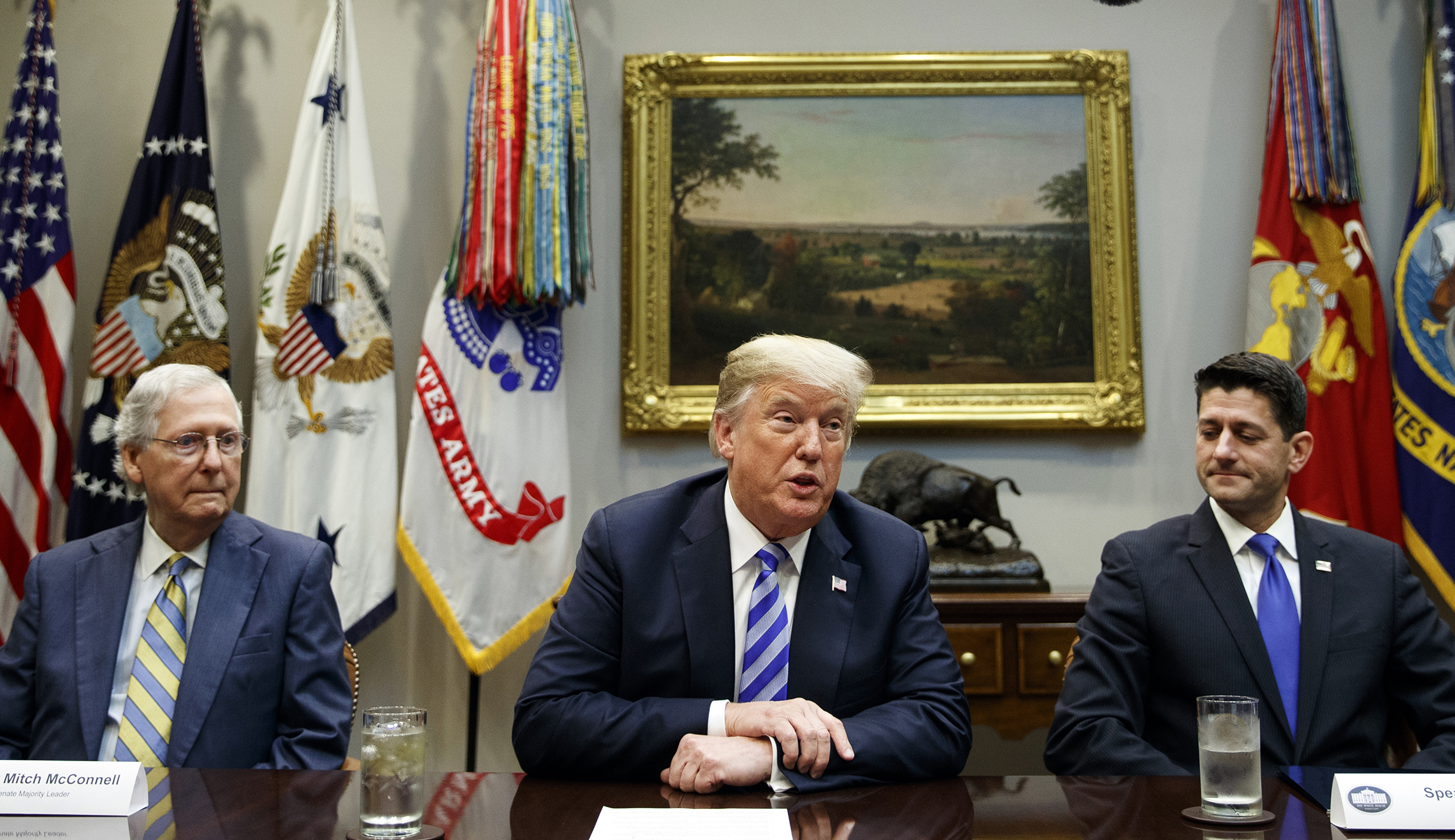 In meeting with GOP leaders, Trump pledges to fund government on time