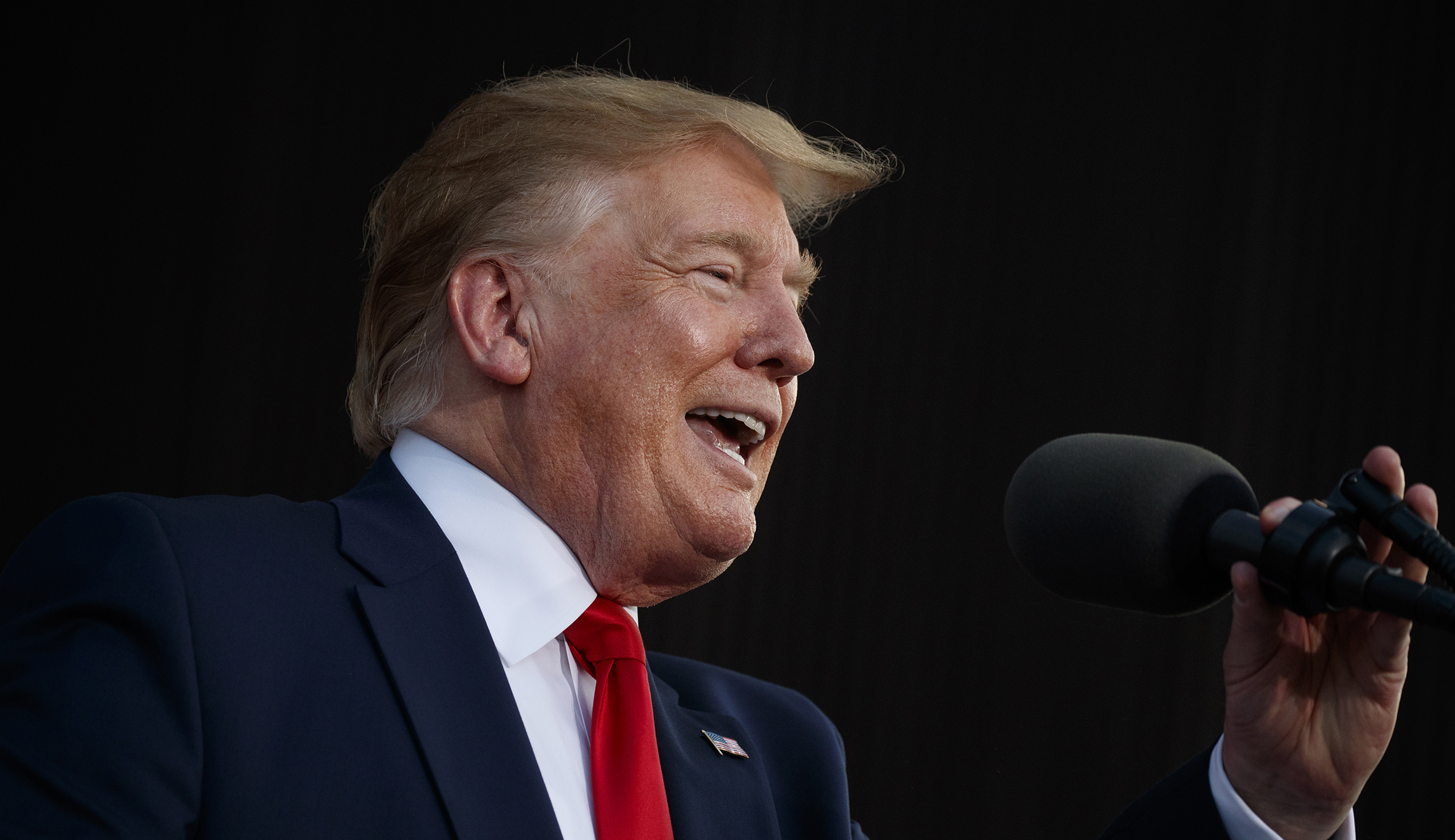 Trump actually laughed at rallygoer’s call for border agents to shoot illegal immigrants