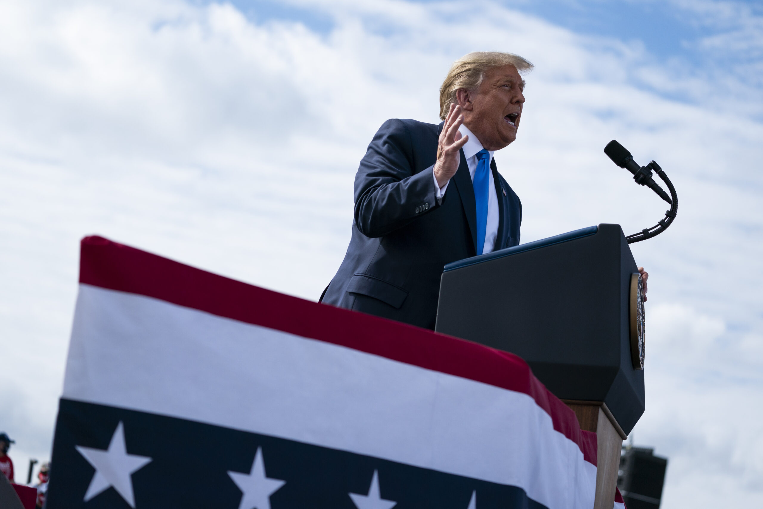 Trump calls Anthony Fauci a Democrat but says, ‘He’s a nice guy, so we keep him around’
