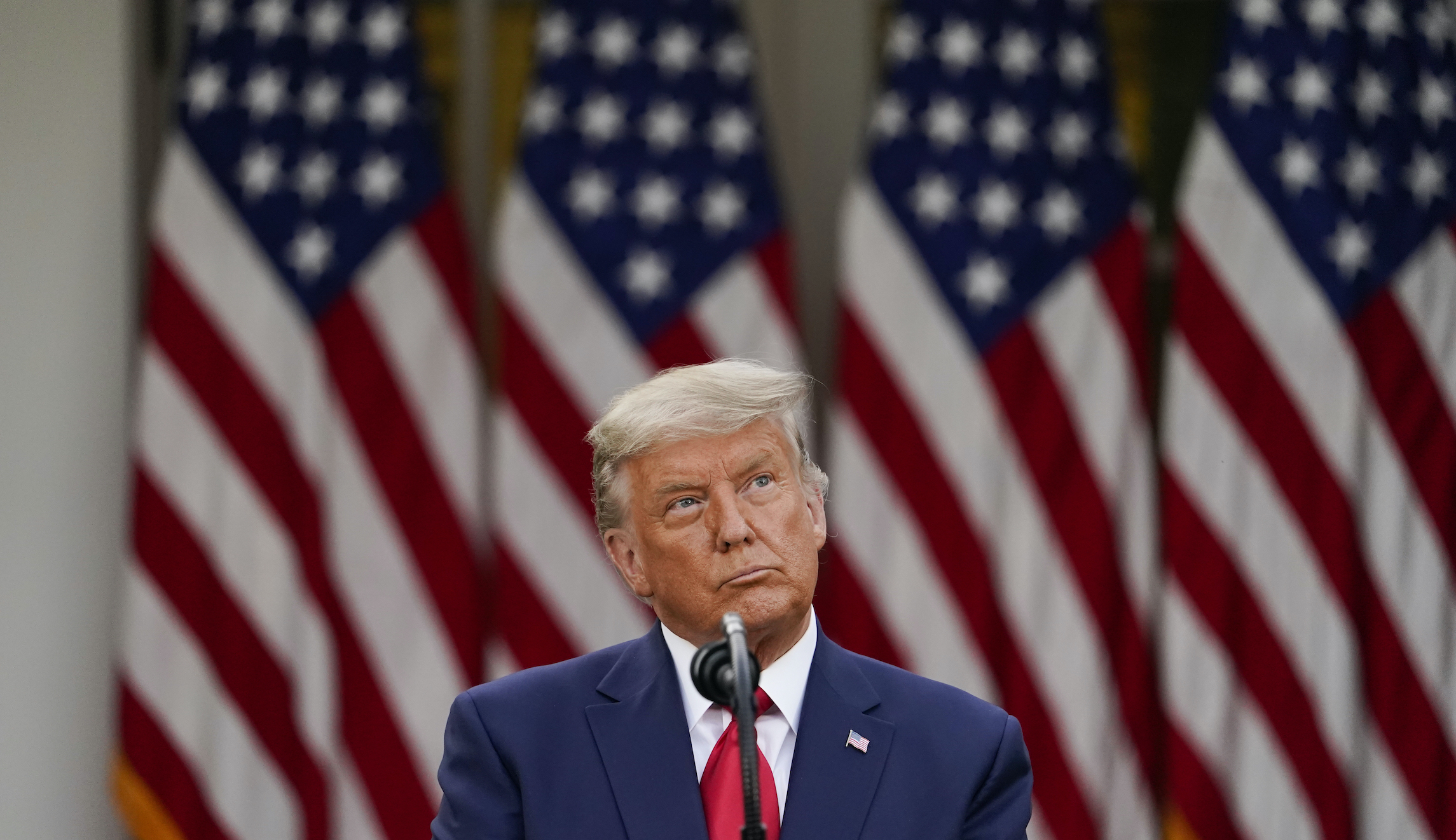 Trump picks fight with drugmakers with last-minute drug pricing rules