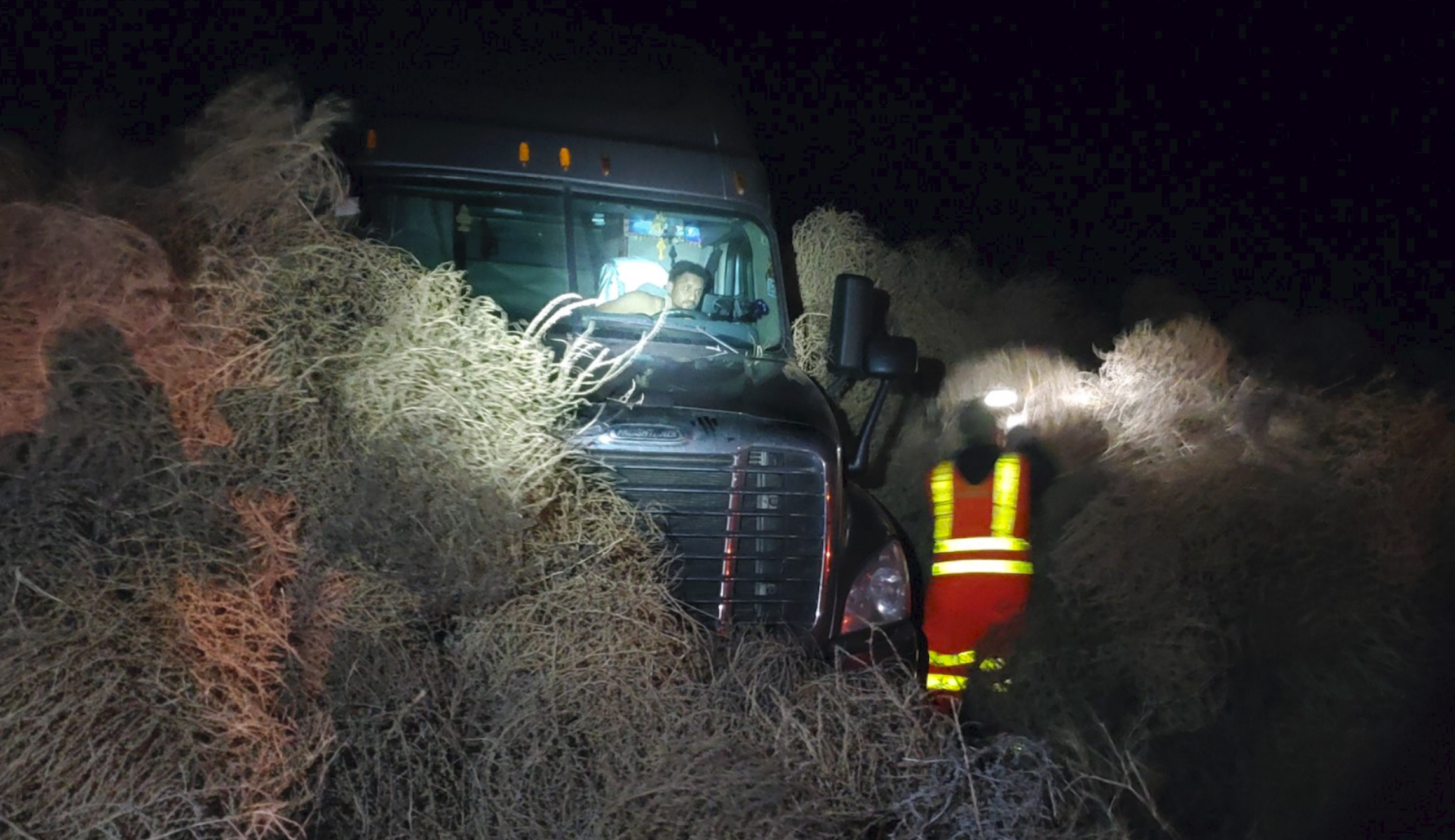 ‘Tumblegeddon’: Vehicles trapped by tumbleweeds on New Year’s Eve