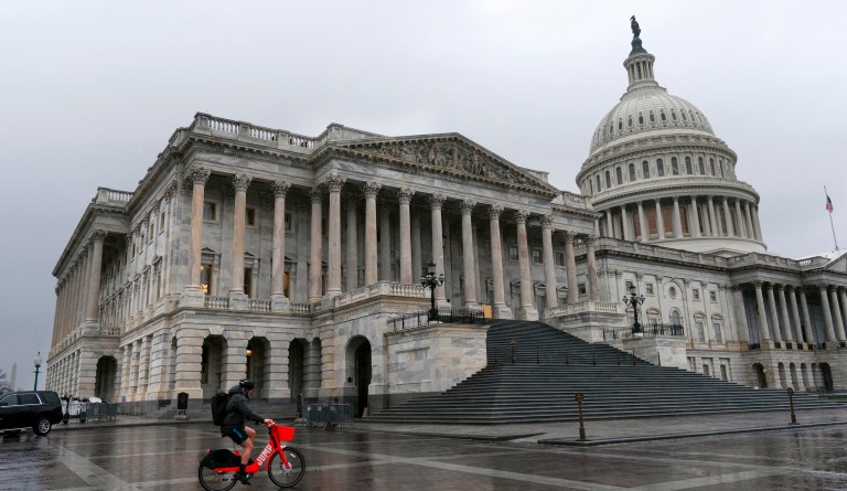 Pelosi permits coronavirus-quarantined voting area above House chamber