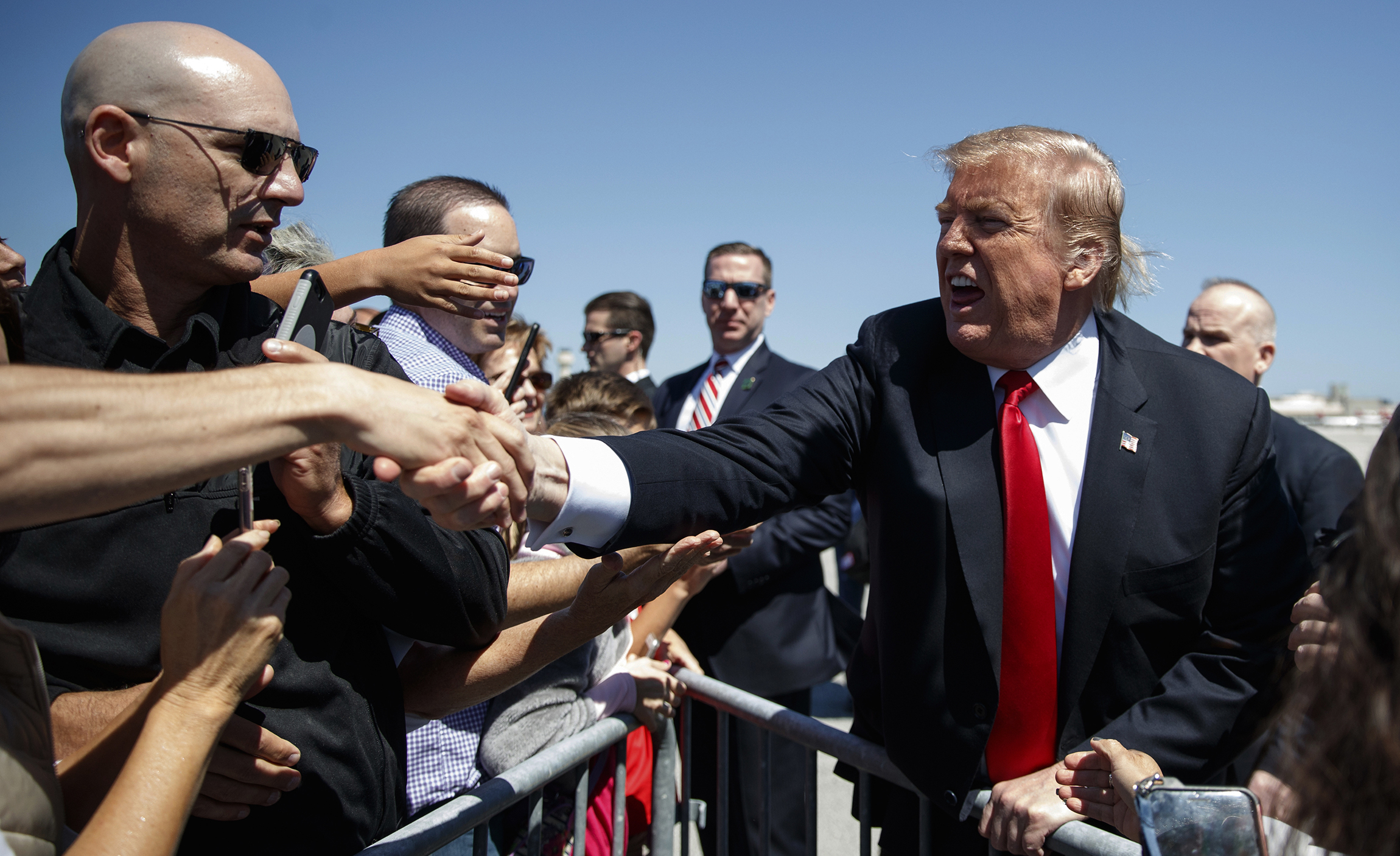 Trump upbeat in first tweets since Mueller report sent to DOJ: ‘Good Morning, Have A Great Day!’