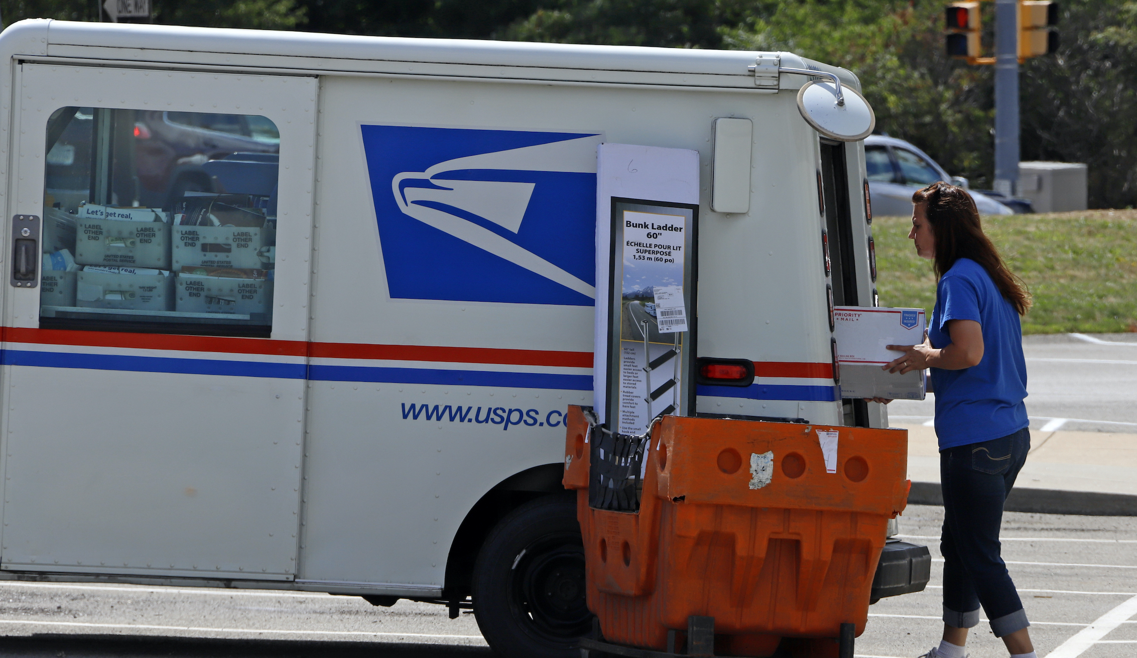 USPS, FedEx, and UPS announce final dates for shipping Christmas presents