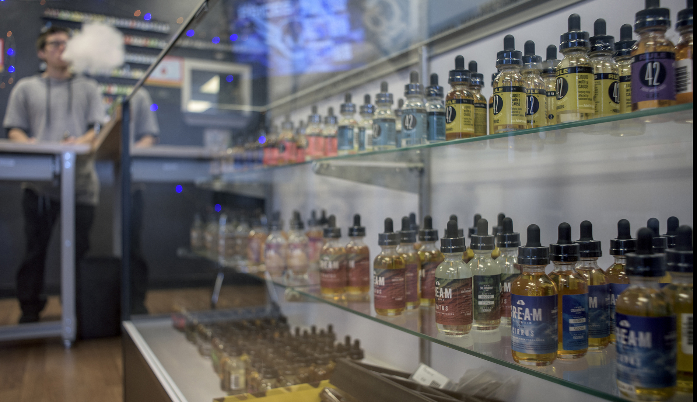 FDA warns companies about enticing kids with e-cigarette flavors