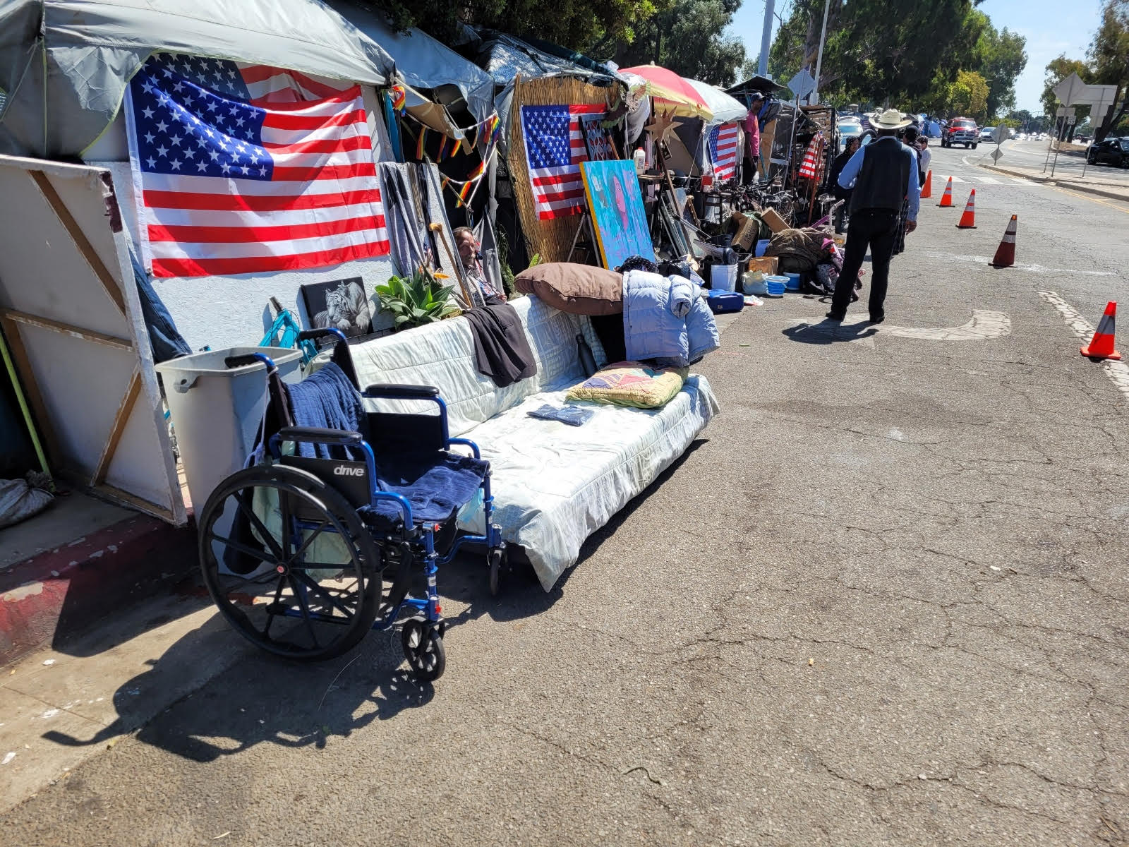 500 homeless LA veterans to be housed by Jan. 1, VA says
