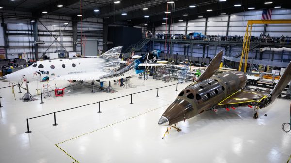 Virgin Galactic offers $450,000 space tourist ticket sales for limited time