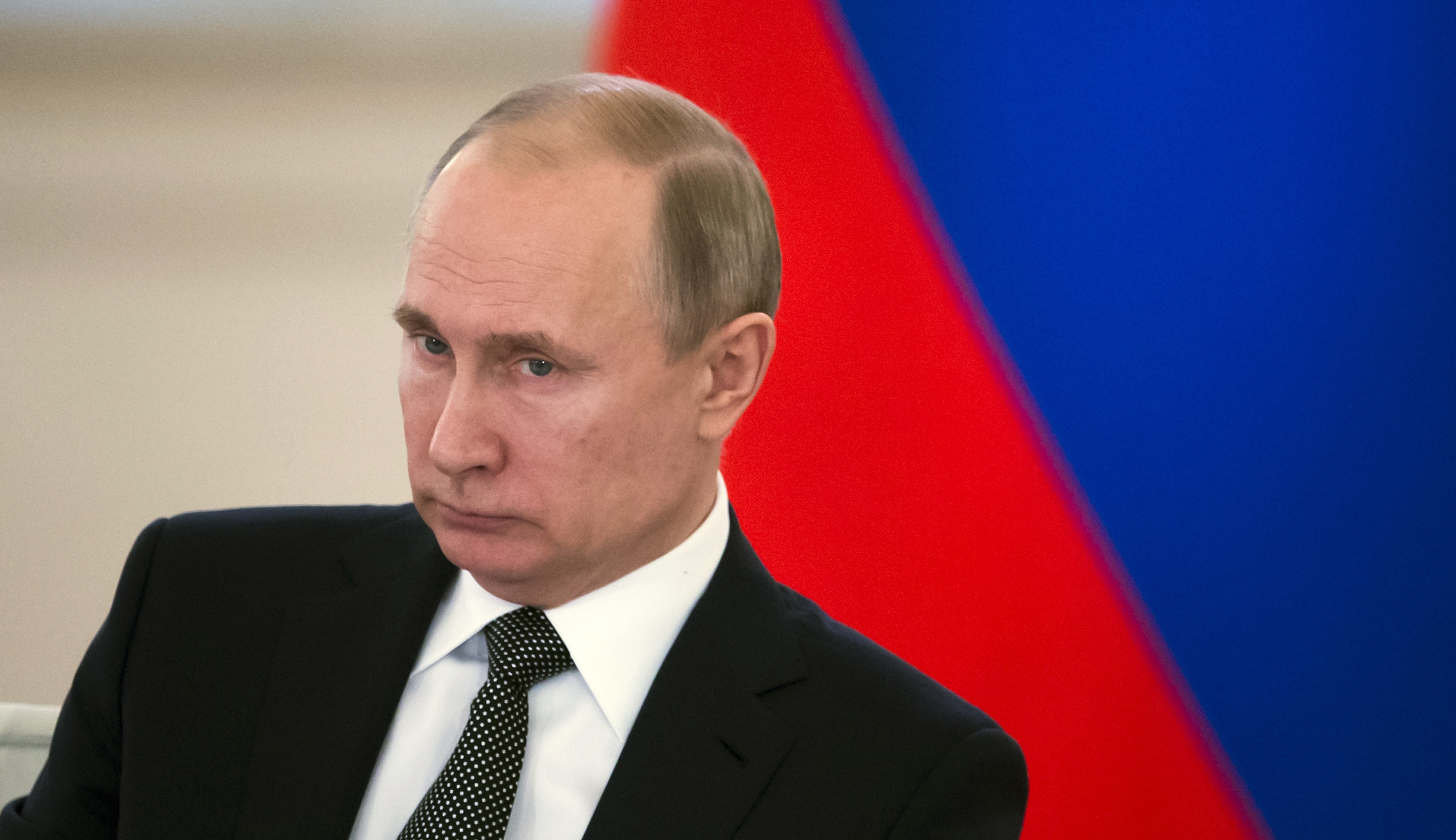 Senators unveil new Russia sanctions package