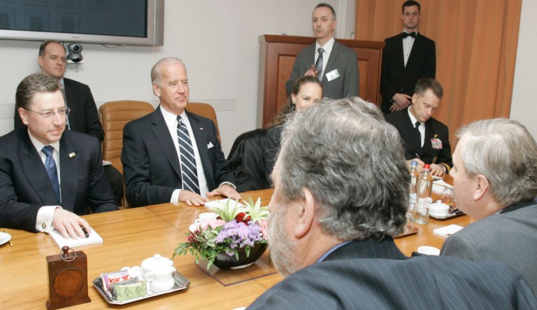 Then-U.S. Ambassador to NATO Kurt Volker, left, alongside Vice President Joe Biden in 2009. (AP Photo/Virginia Mayo)