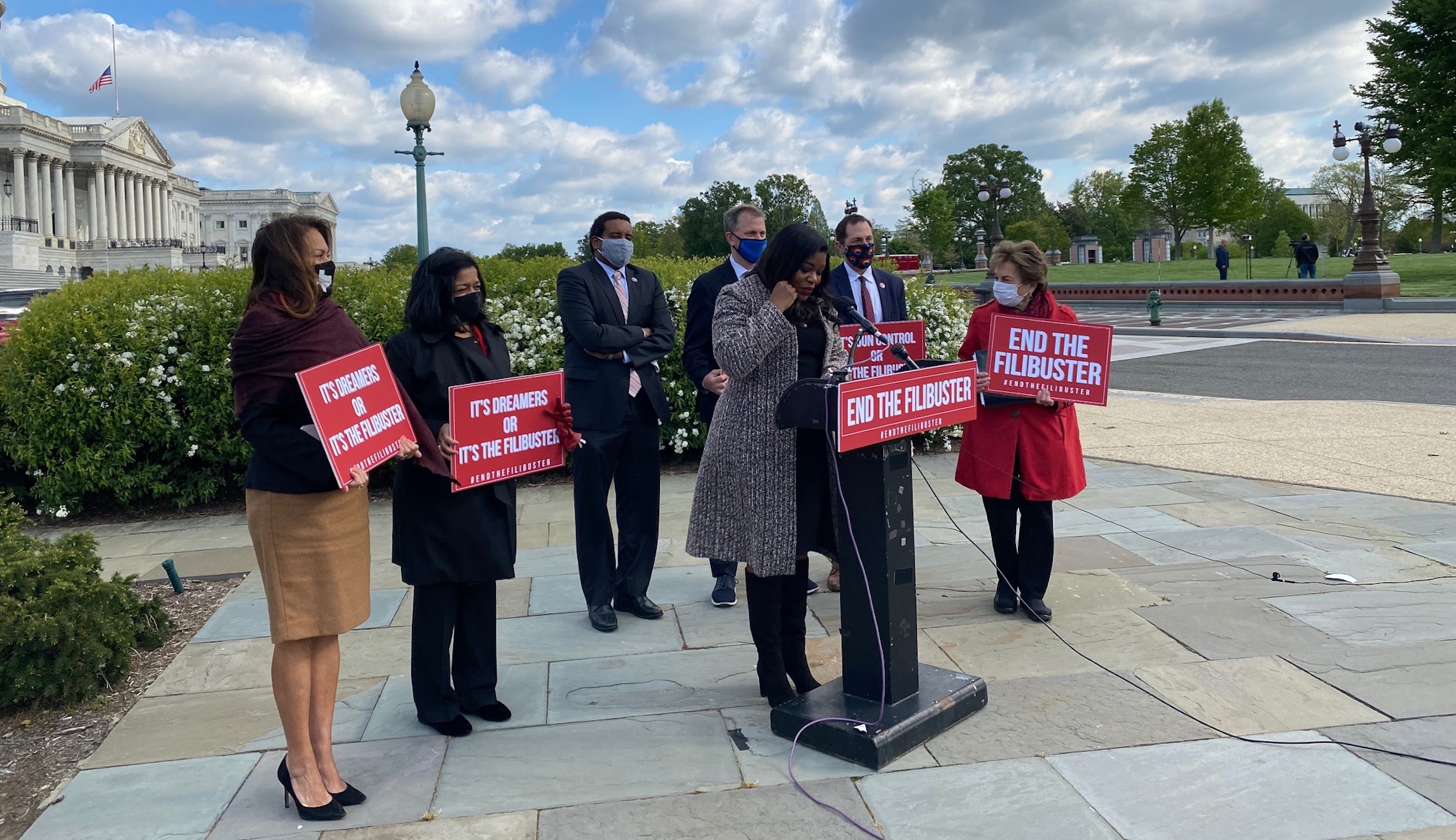 Far-left House Democrats vent frustration at Senate counterparts