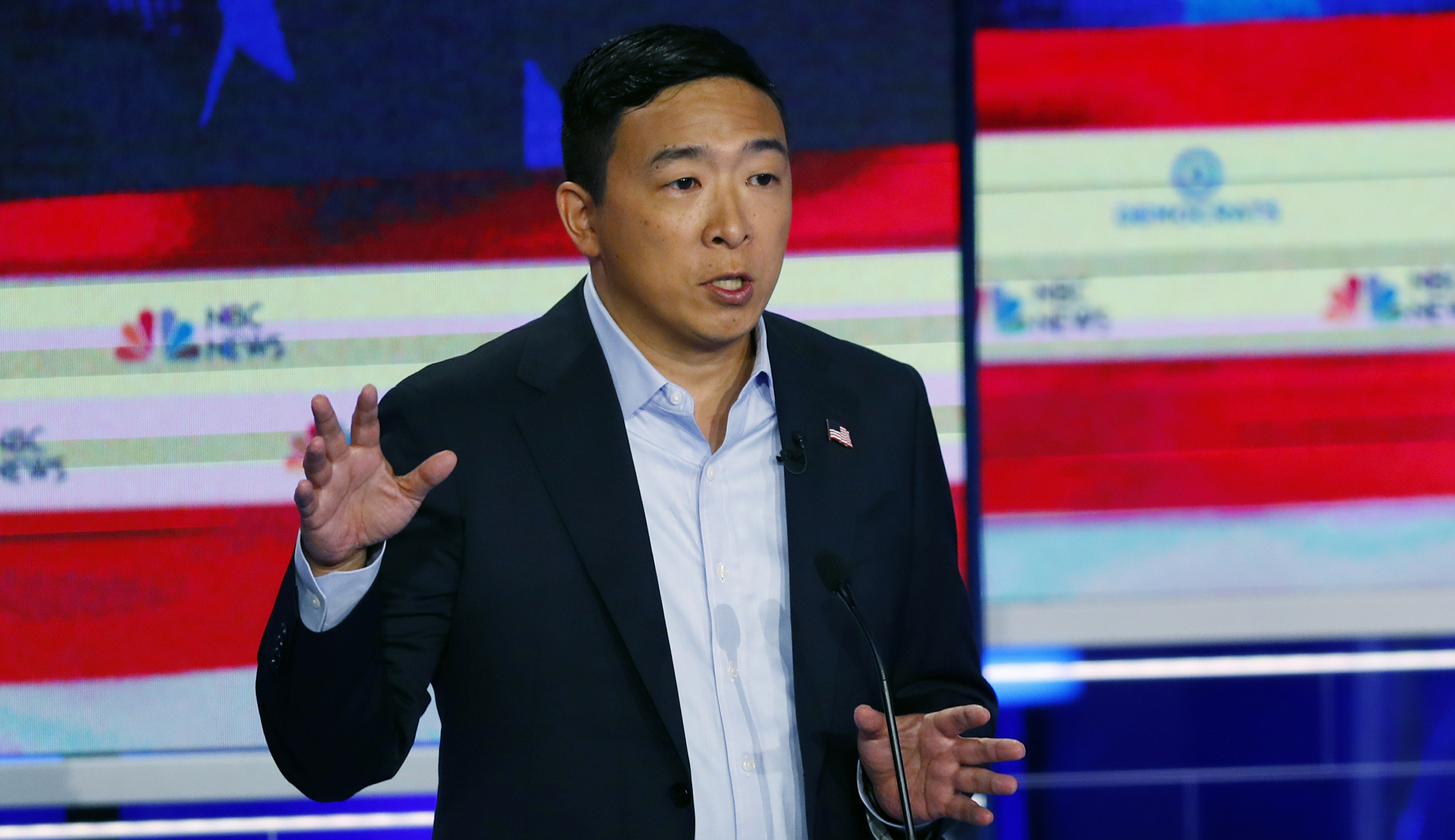 Andrew Yang says his mic was off at Democratic debate