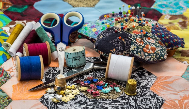 Cross (country) stitch