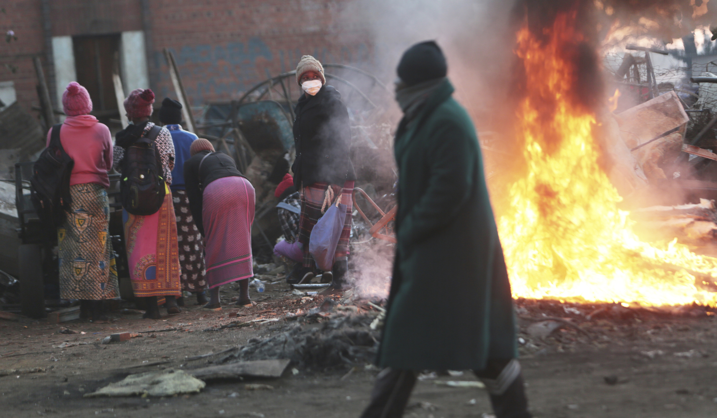 More than 100,000 arrested as coronavirus pushes Zimbabwe to the brink