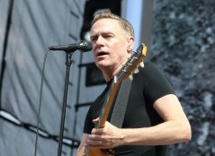 Bryan Adams cancels Mississippi concert over religious liberty law