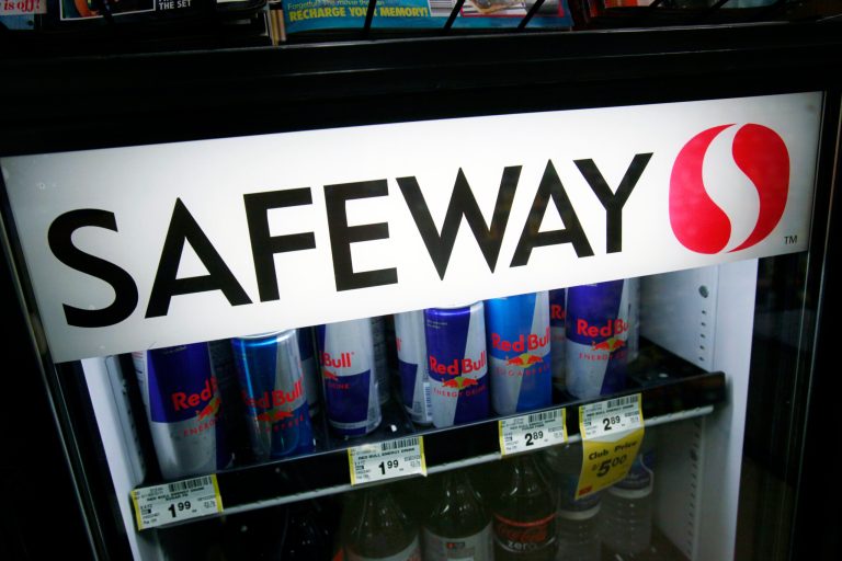 Albertsons parent Cerberus to buy Safeway