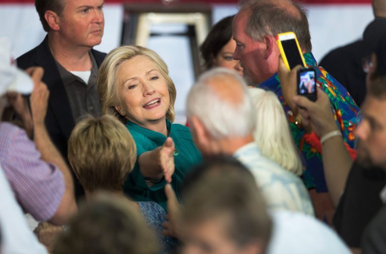 Clinton’s new campaign offers same-old treatment to reporters