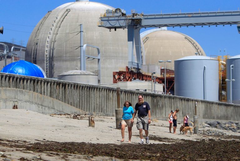 California utility in talks over closed-nuke costs