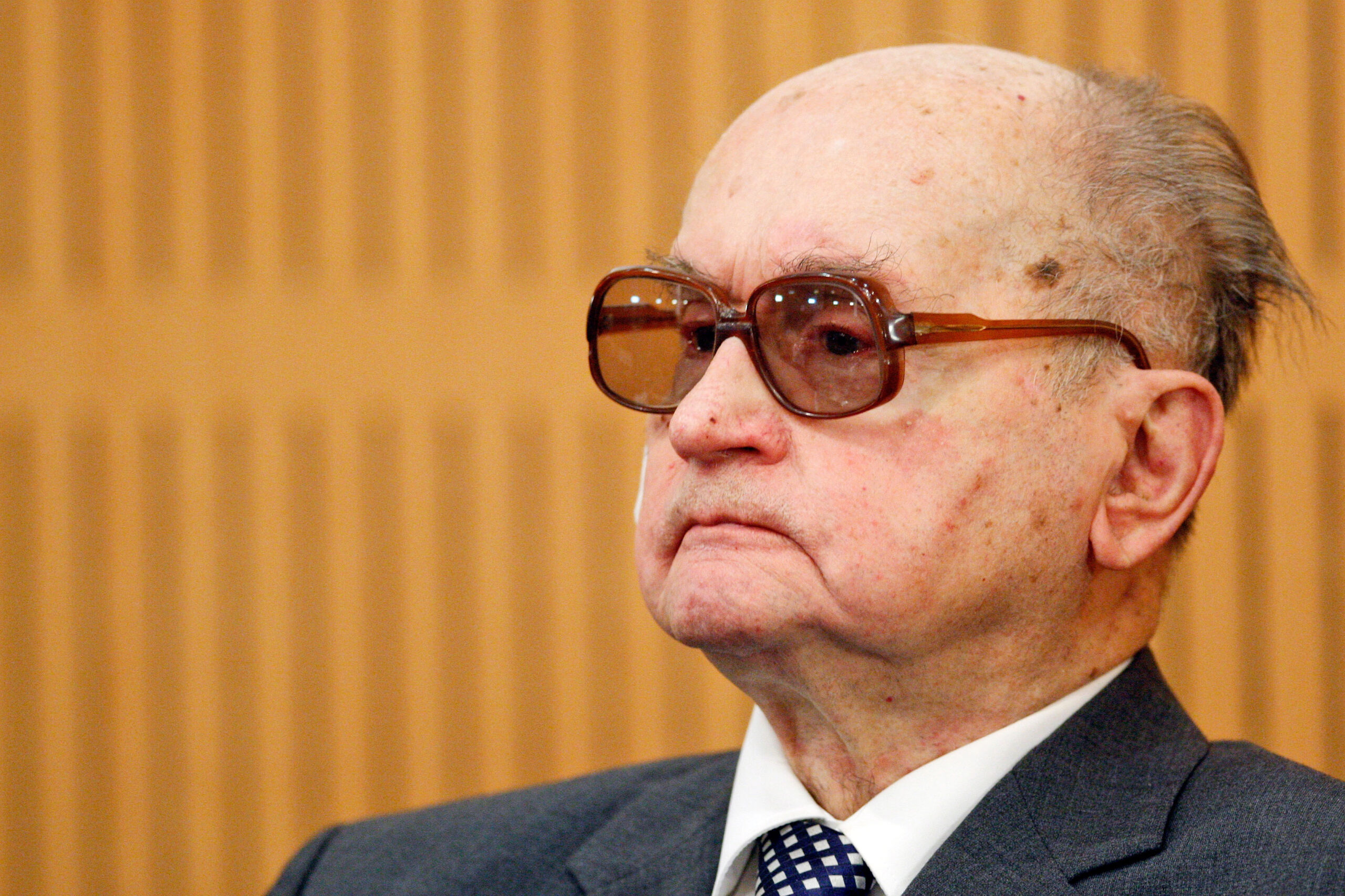 Poland’s Gen. Wojciech Jaruzelski dies at 90