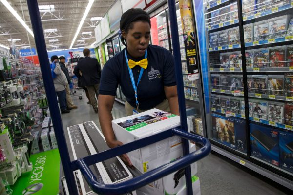 Wal-Mart takes aim at $2B used video game market