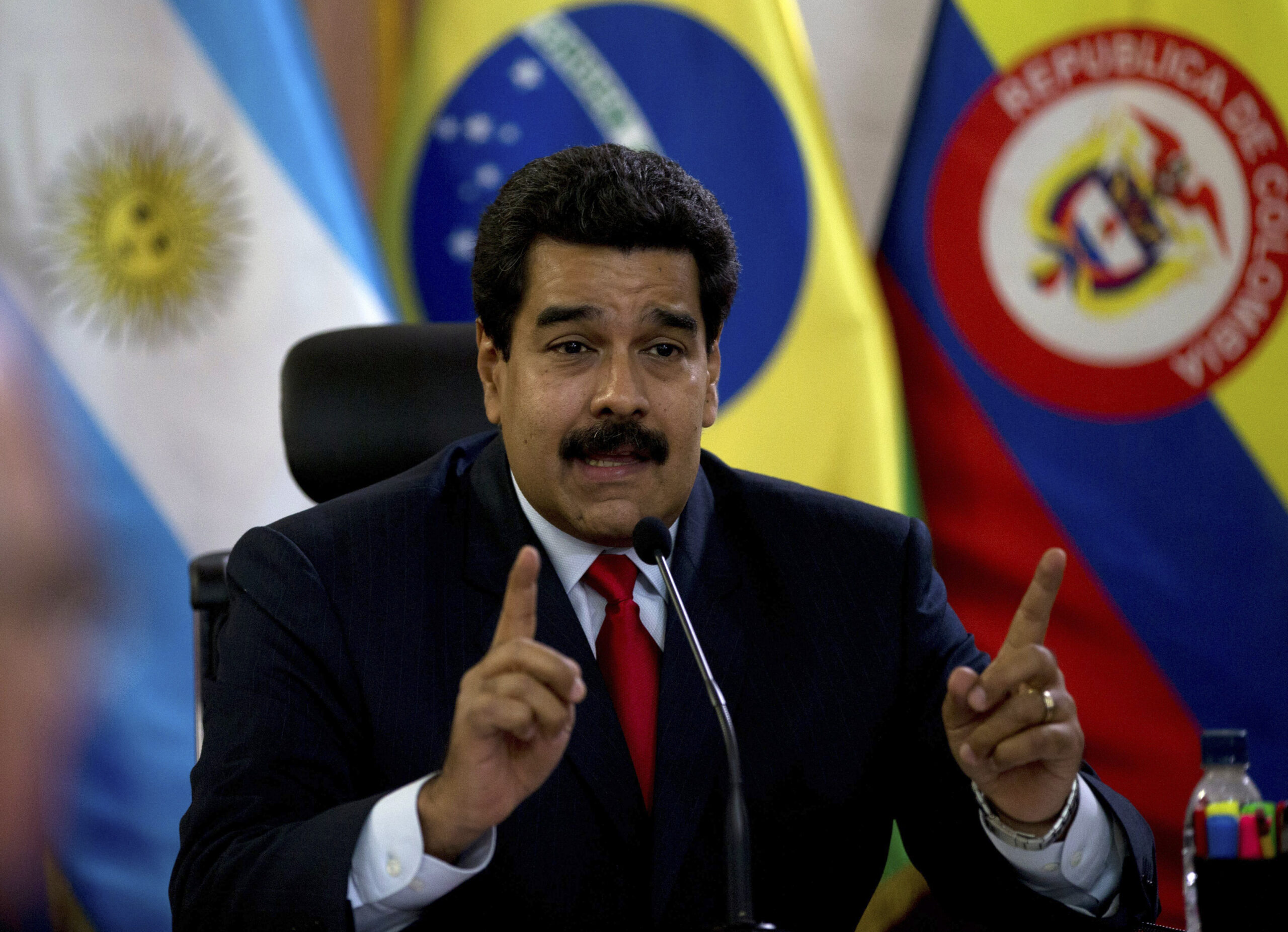 Venezuelan leader says coup plot generals arrested