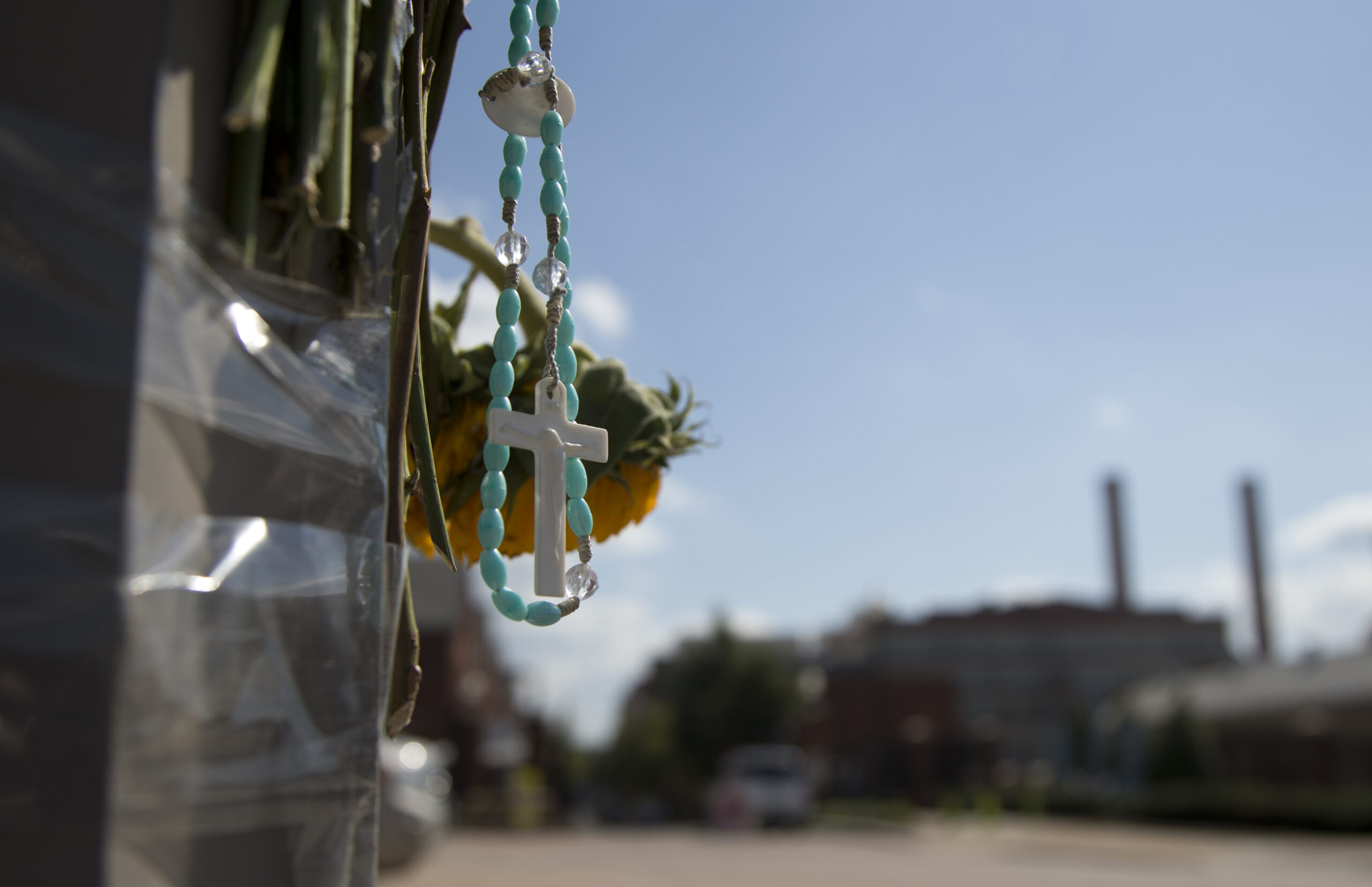 Gunman’s employer sought Navy consulting work