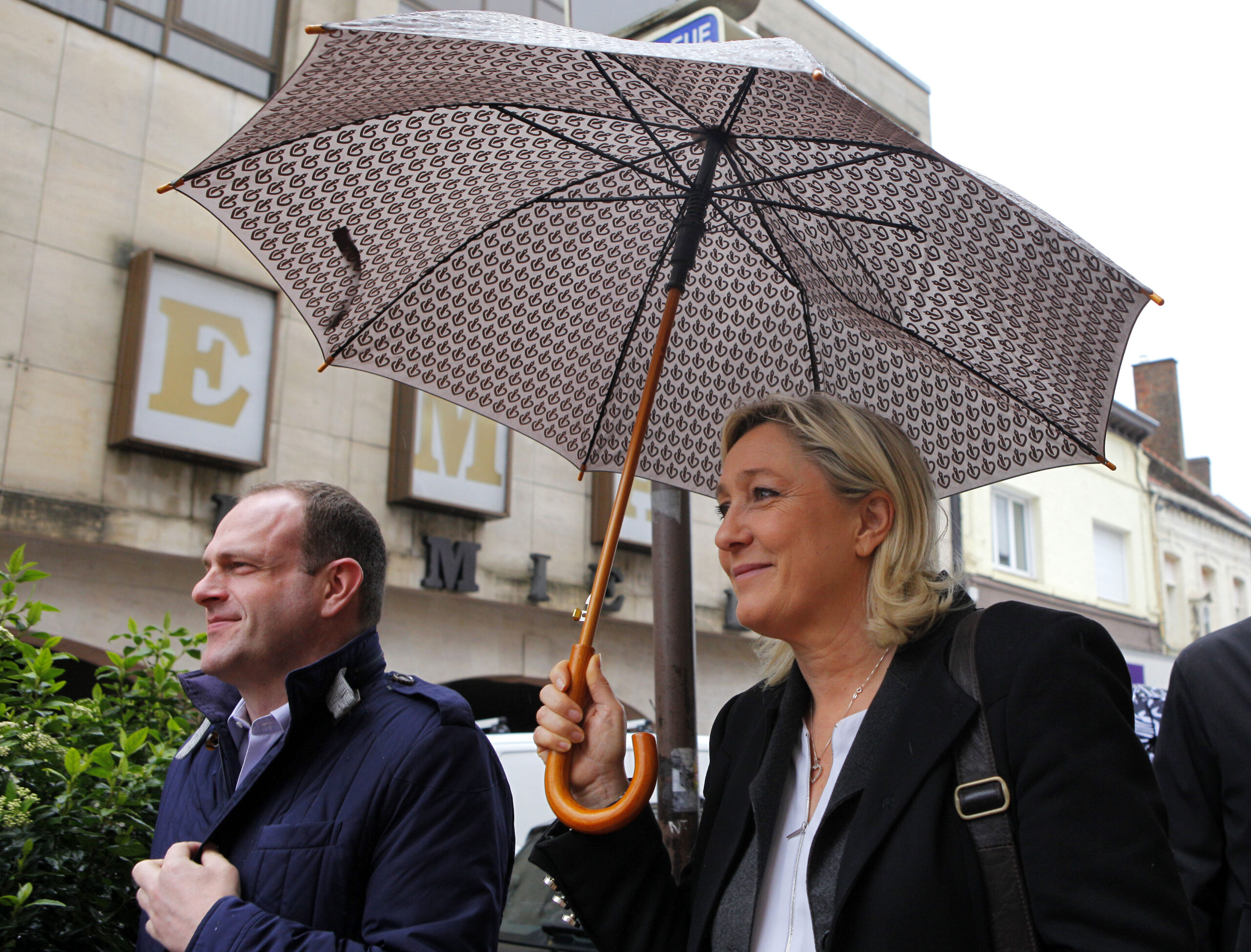France’s municipal voting to test government grip
