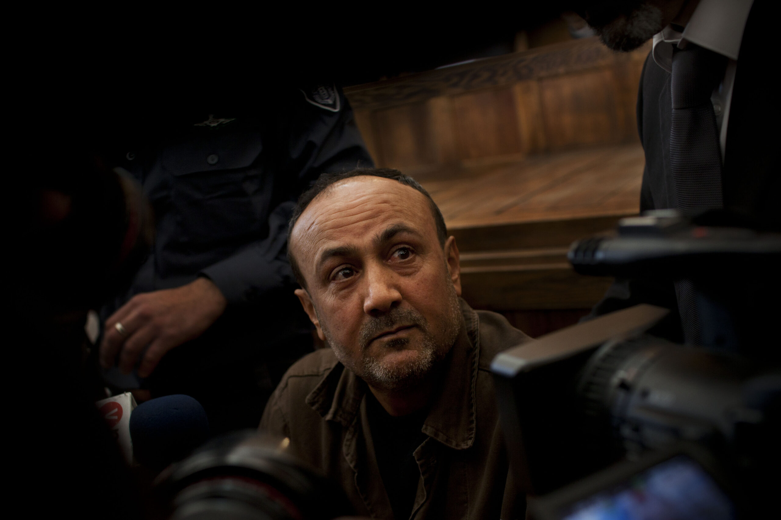 AP Exclusive: Jailed militant key to Mideast talks