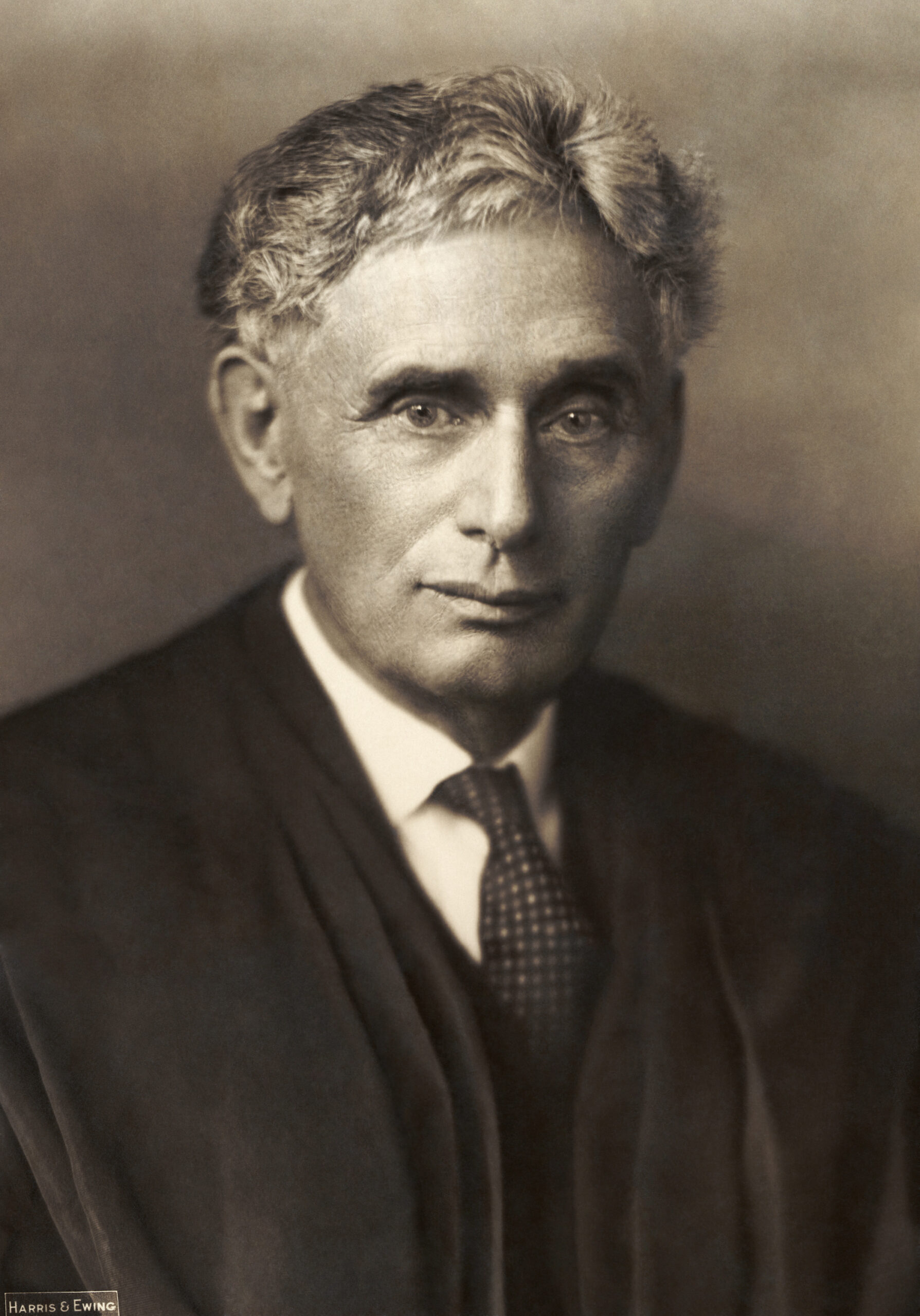 Brandeis’s Fight Against the ‘Curse of Bigness’