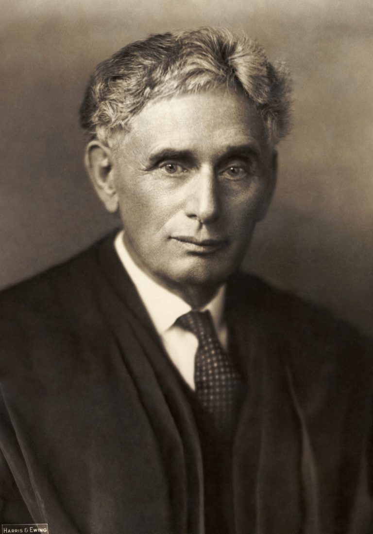 Brandeis’s Fight Against the ‘Curse of Bigness’