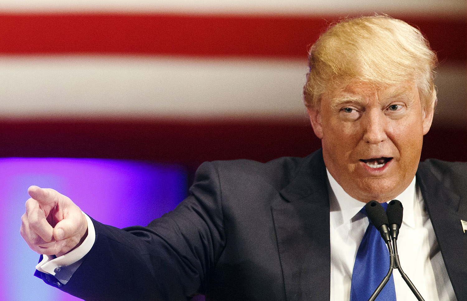 Trump rips Cruz over Twitter