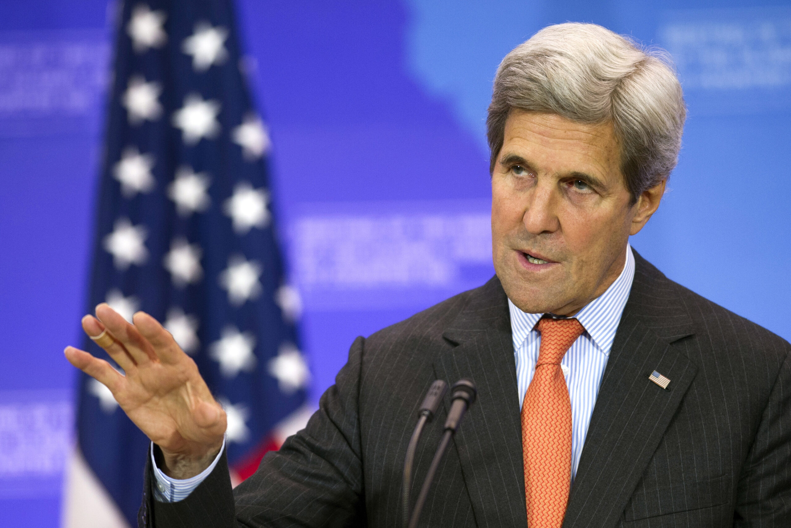 Kerry: Refrigerator chemicals are just as bad as ISIS