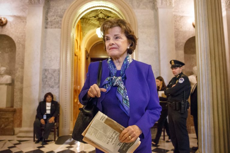 Dianne Feinstein denounces CIA spying on Senate Intelligence Committee computers