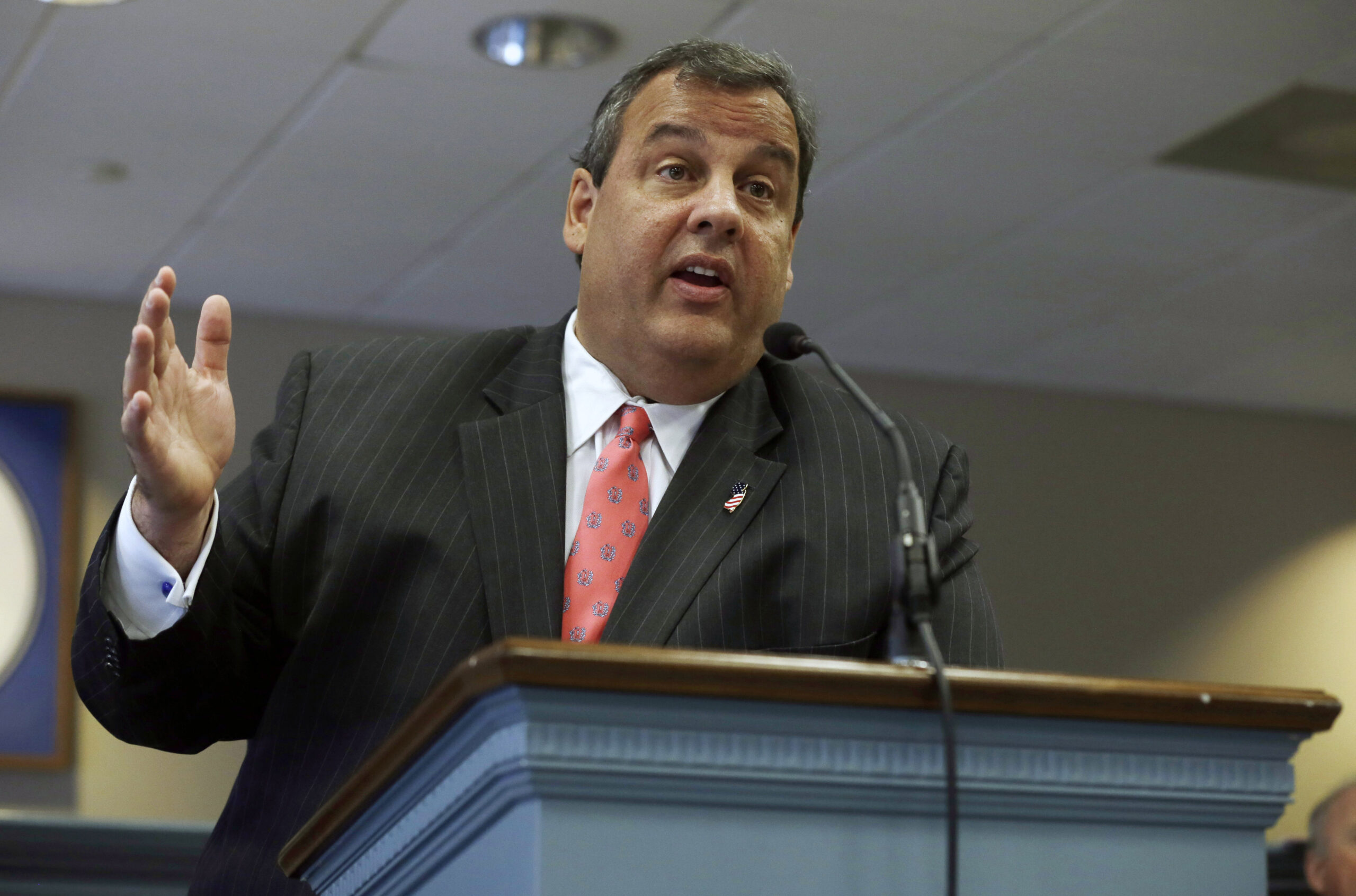 Chris Christie does bellyflop on NSA spying