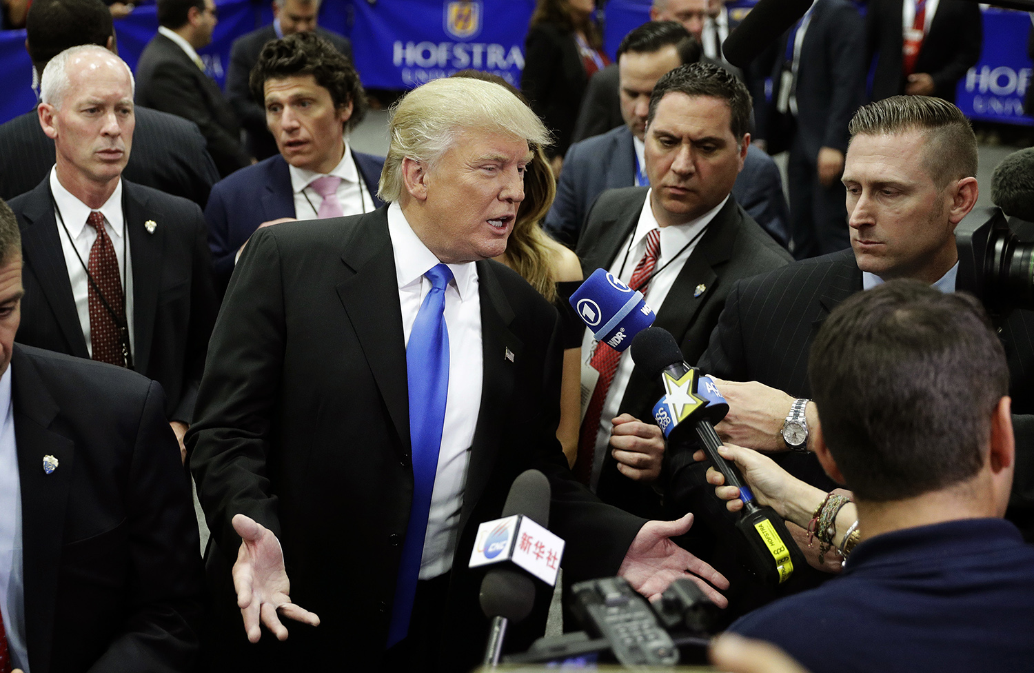 Trump slams ‘dishonest media’ for saying he agrees with Assange