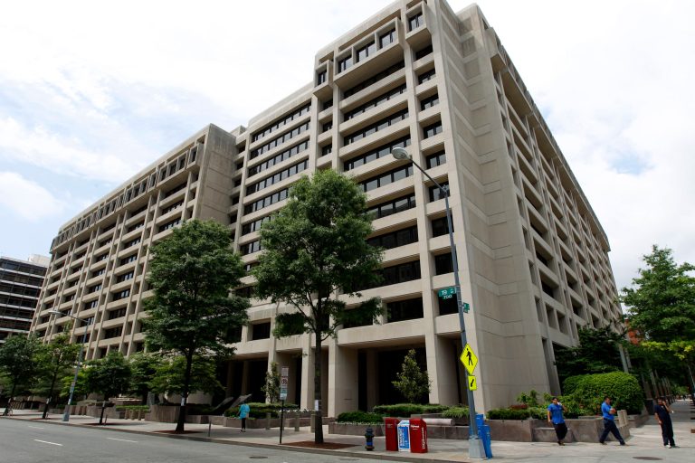 White House applies ‘Emanuel Doctrine’ in trying to tie increased IMF funding to Ukraine aid