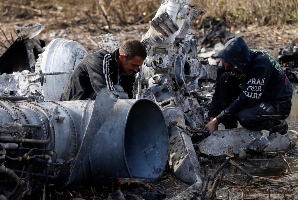 Ukraine tightens cordon around rebellious city